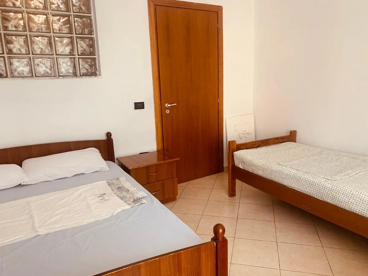 Lungomare Apartment Влёра Албания